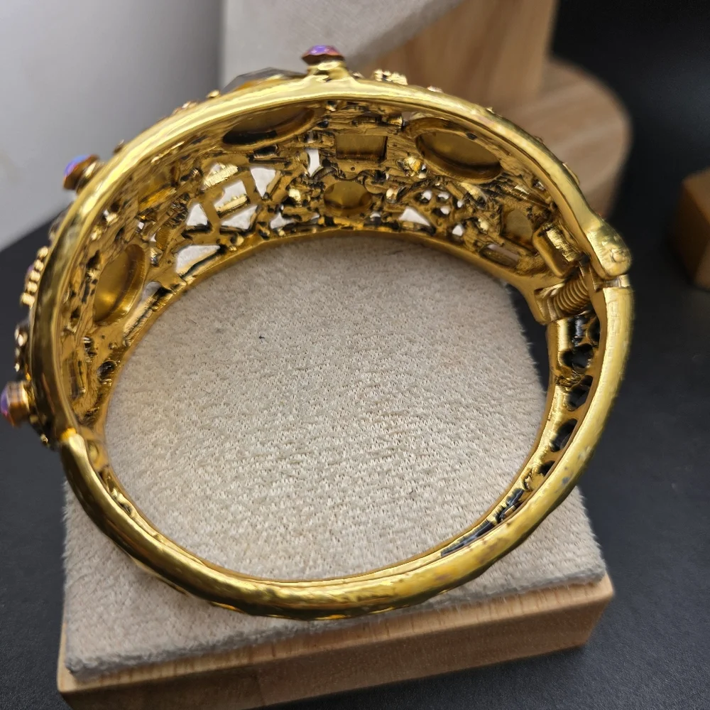 Leopard Print Gold Bracelet with Rhinestones (2292)